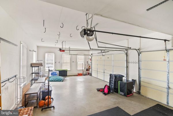 Garage, Interior