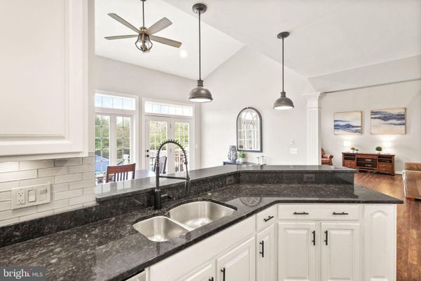 Interior, Kitchen, Pendant Lights, Wood Texture Flooring