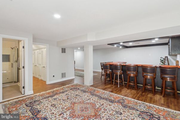 Interior, Recessed Lighting, Wood Texture Flooring