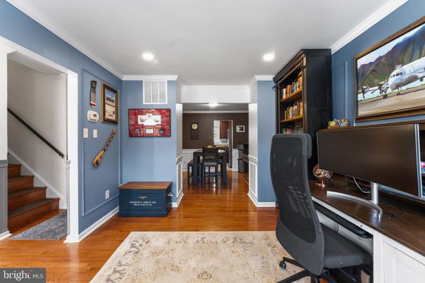 Home Office, Interior, Recessed Lighting, Wood Texture Flooring