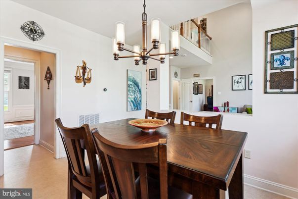 Chandelier, Dining room, Interior, Pendant Lights