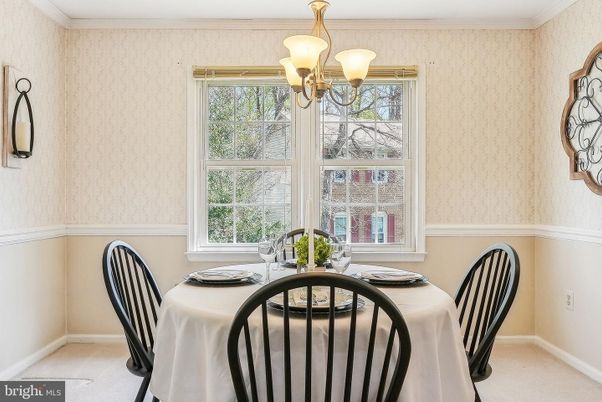 Chandelier, Dining room, Interior