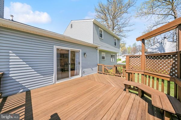Exterior, Wood Texture Flooring