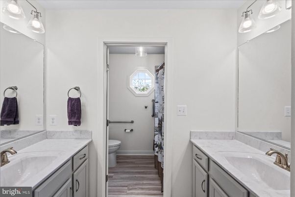 Bathroom, Dual Sink Vanities, Interior, Wood Texture Flooring