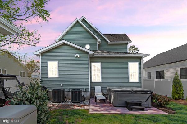 Exterior, Hot Tub