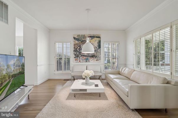 Interior, Living room, Pendant Lights, Wood Texture Flooring
