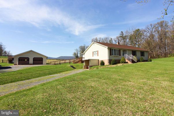 Backyard, Detached Garage, Exterior