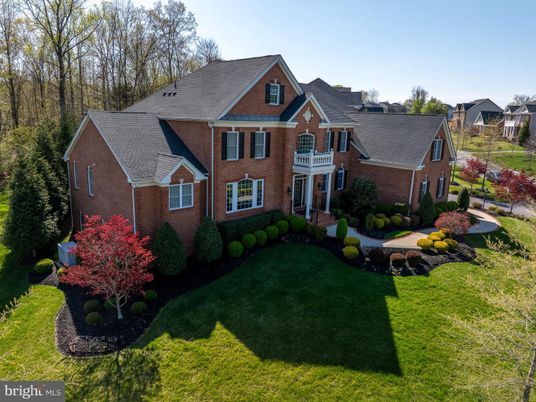 Exterior, Facade, Brick Facade, Brick Traditional