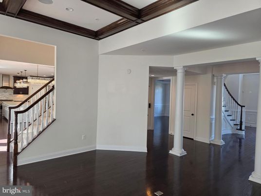 Empty room, Interior, Pendant Lights, Recessed Lighting, Wood Texture Flooring