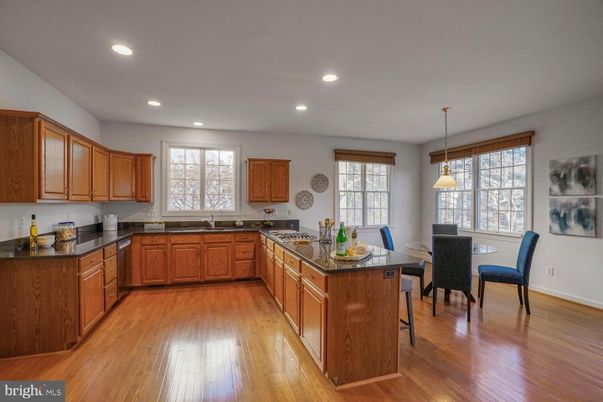 Dining room, Interior, Kitchen, Pendant Lights, Recessed Lighting, Wood Texture Flooring