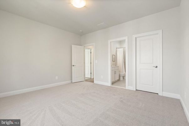 Bathroom, Empty room, Interior