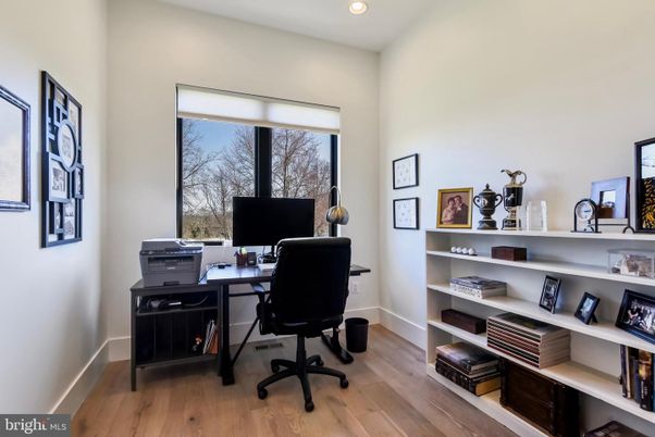 Home Office, Interior, Recessed Lighting, Wood Texture Flooring