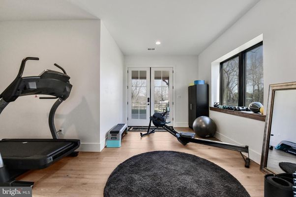 Fitness Equipment, Interior, Recessed Lighting, Wood Texture Flooring