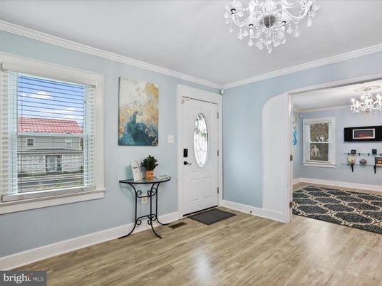 Chandelier, Interior, Wood Texture Flooring