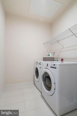 Interior, Washer