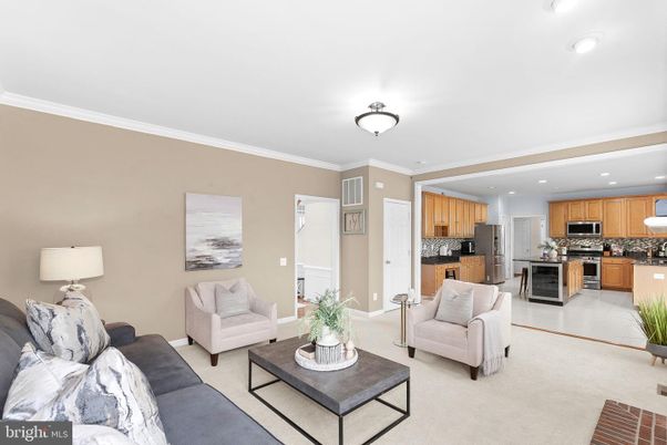 Interior, Kitchen, Living room, Recessed Lighting, Stainless Steel Appliances