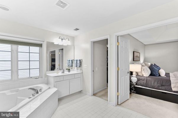 Bathroom, Bedroom, Interior