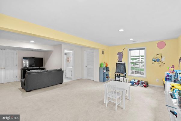 Dining room, Interior, Living room, Recessed Lighting