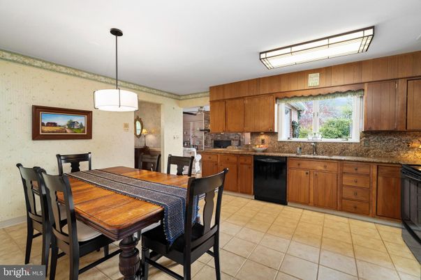 Dining room, Interior, Kitchen, Pendant Lights