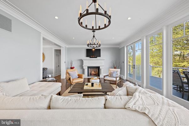 Fireplace, Interior, Living room, Pendant Lights, Recessed Lighting, Wood Texture Flooring