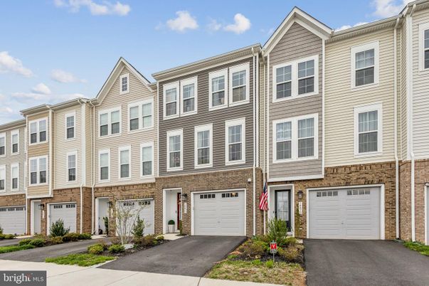 Attached, Exterior, Facade, Brick Facade, Rowhouse