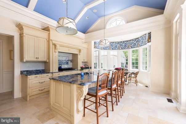 Dining room, Interior, Kitchen, Pendant Lights, Recessed Lighting