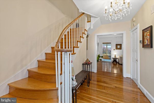 Chandelier, Interior, Wood Texture Flooring