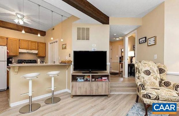 Interior, Kitchen, Pendant Lights, Wood Texture Flooring