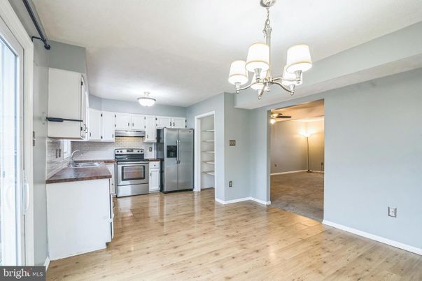 Chandelier, Interior, Kitchen, Stainless Steel Appliances, Wood Texture Flooring
