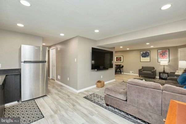 Interior, Kitchen, Living room, Recessed Lighting, Wood Texture Flooring