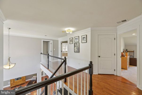 Interior, Pendant Lights, Recessed Lighting, Wood Texture Flooring