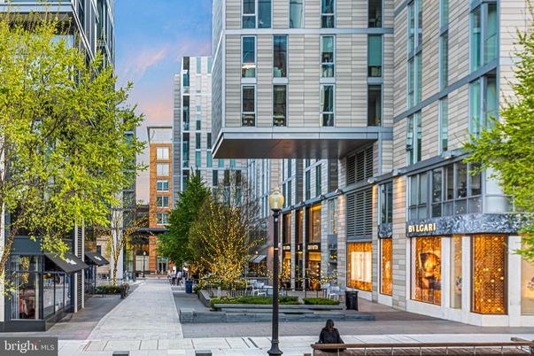 Exterior, Facade, Condo Building