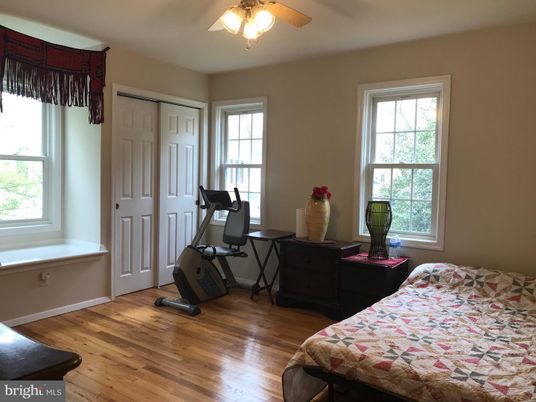 Bedroom, Fitness Equipment, Interior, Wood Texture Flooring
