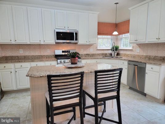 Interior, Kitchen, Pendant Lights, Stainless Steel Appliances