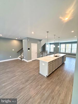 Interior, Kitchen, Pendant Lights, Recessed Lighting, Wood Texture Flooring