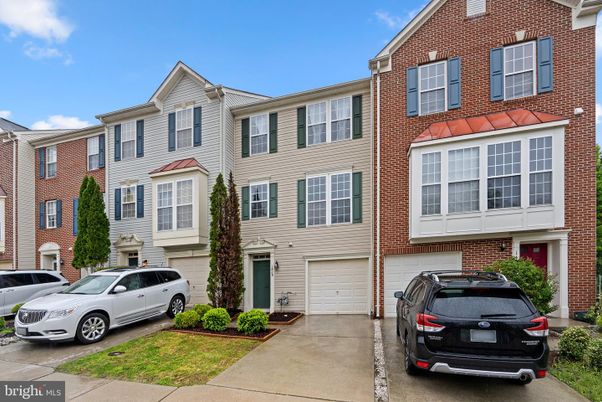 Attached, Exterior, Facade, Brick Facade, Rowhouse