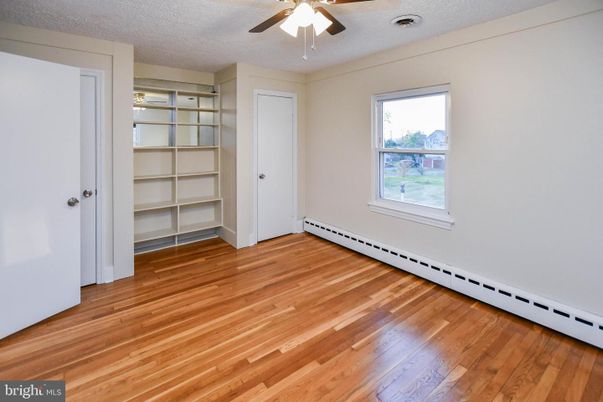 Empty room, Interior, Walk-in Closets, Wood Texture Flooring