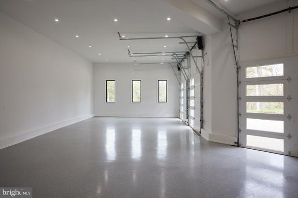 Garage, Interior, Recessed Lighting