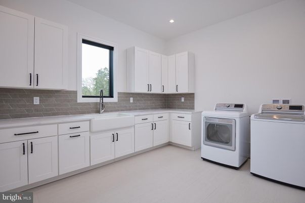 Interior, Recessed Lighting, Washer