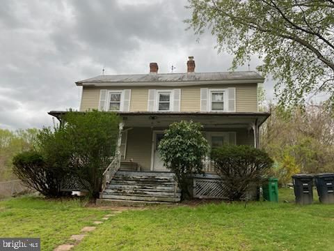 Backyard, Exterior, Facade, American Foursquare