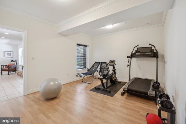 Fitness Equipment, Interior, Recessed Lighting, Wood Texture Flooring