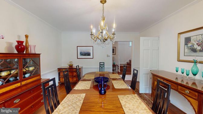 Chandelier, Dining room, Interior