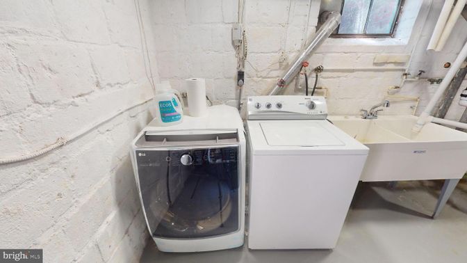 Interior, Washer