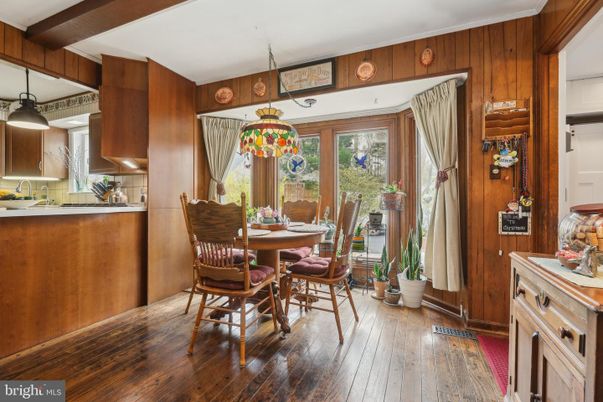 Dining room, Interior, Kitchen, Pendant Lights, Wooden Beams, Wood Texture Flooring, Wooden Walls