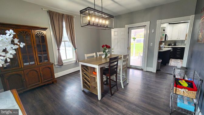 Dining room, Interior, Kitchen, Pendant Lights, Wood Texture Flooring
