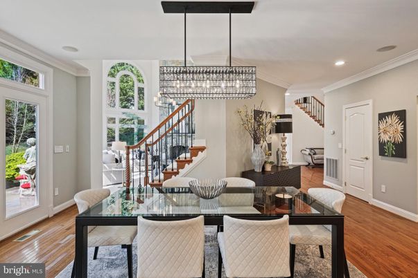 Chandelier, Dining room, Interior, Living room, Recessed Lighting, Wood Texture Flooring