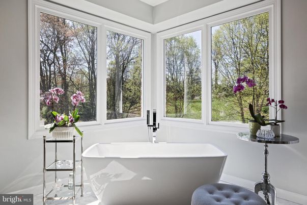 Bathroom, Free Standing Baths, Interior