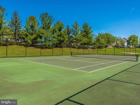 Exterior, Tennis Courts