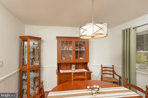 Interior, Pendant Lights, Wood Texture Flooring