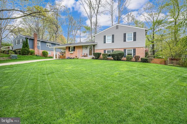 Backyard, Exterior, Facade, Brick Facade, Split Level